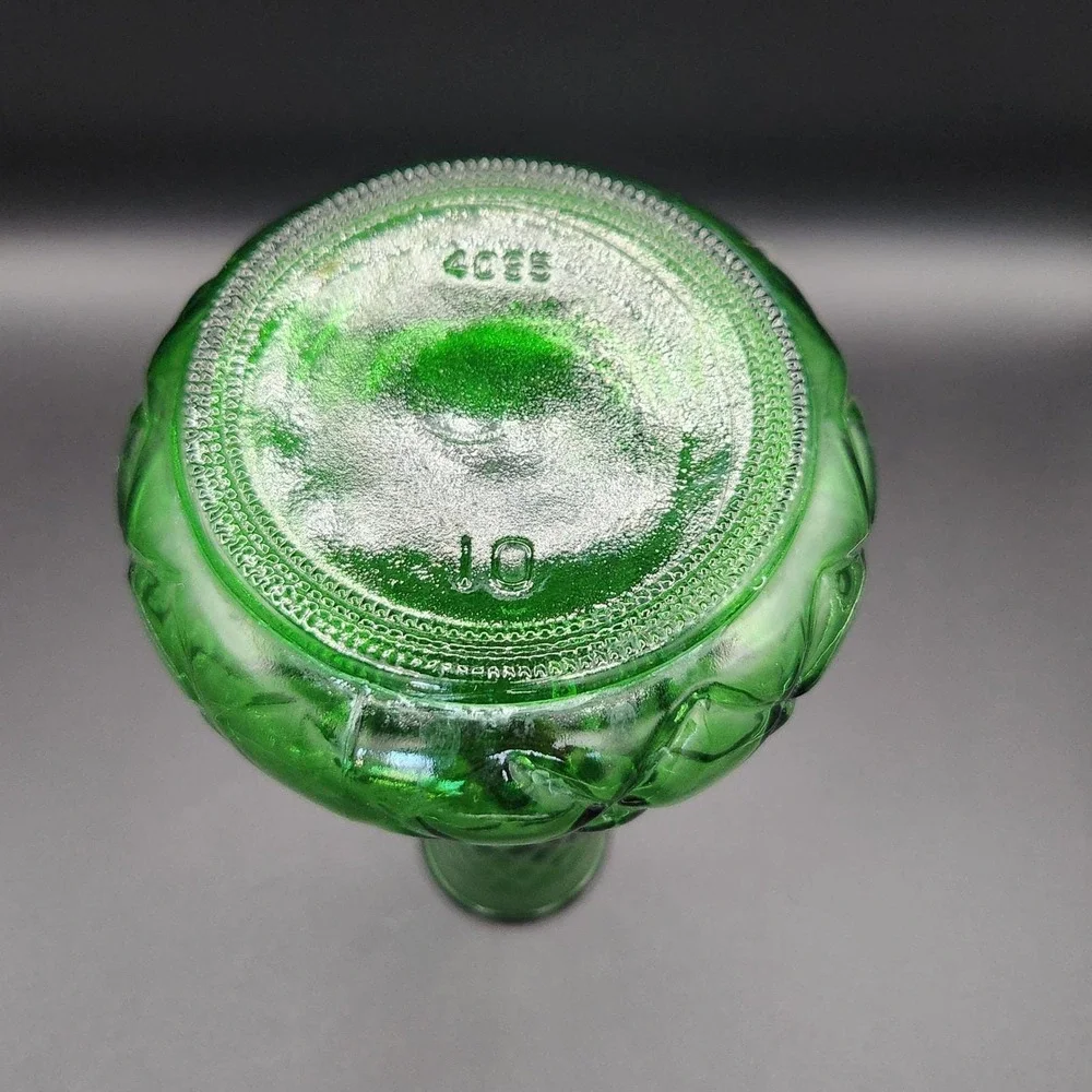 Vintage Emerald Green 4095 unmarked Hoosier Glass Bud‎ Vase